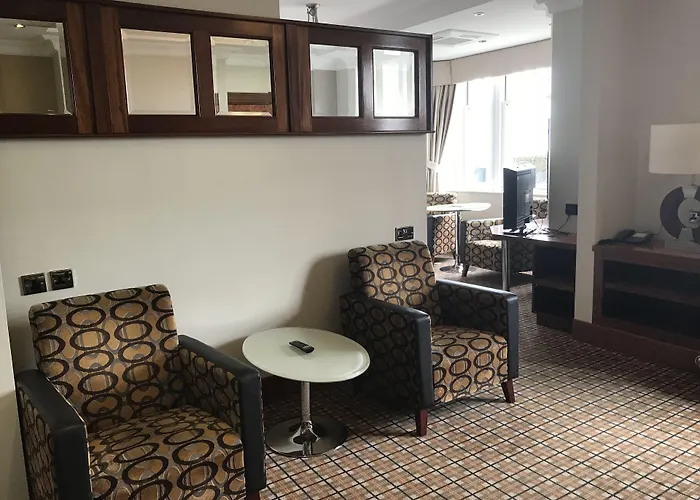 Pier Hotel