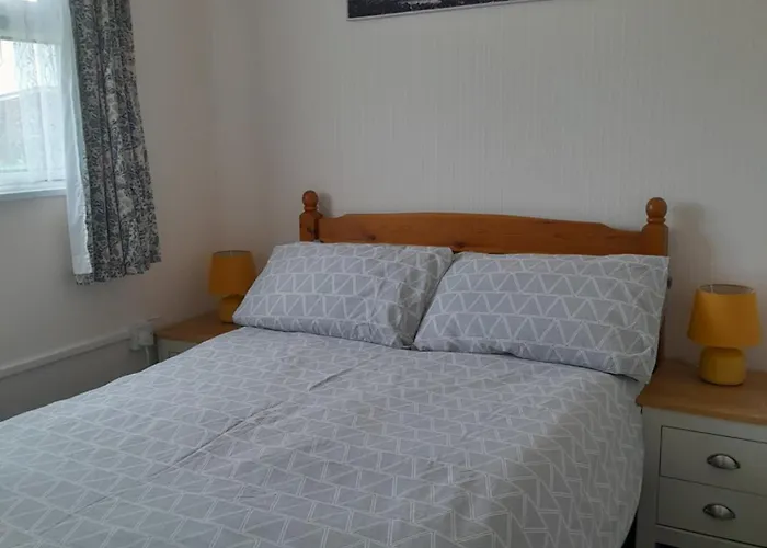 Alicias Chalets ,Free Wifi & Swimming Pool Passes